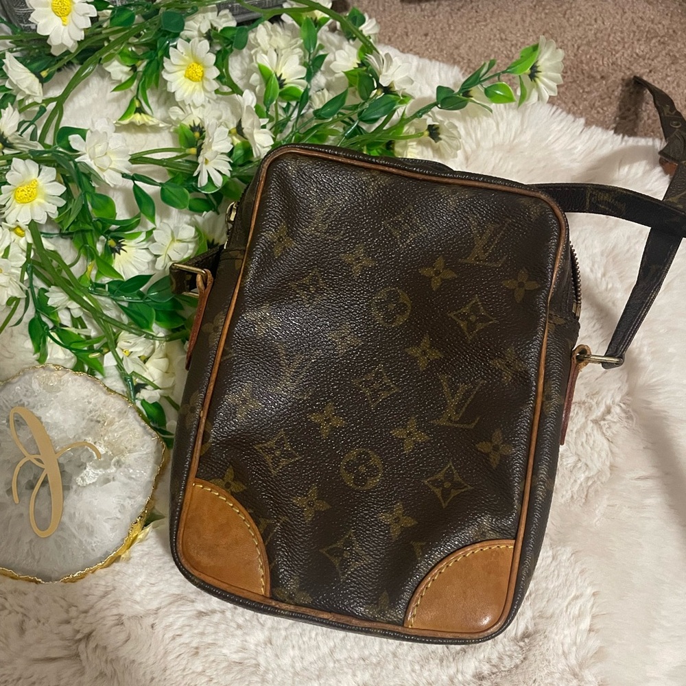 Authentic LV Vintage Crossbody bag